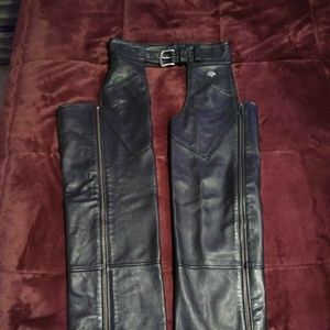 Harley Davidson unisex leather chaps.